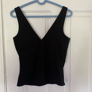 Black express v-neck tank top
